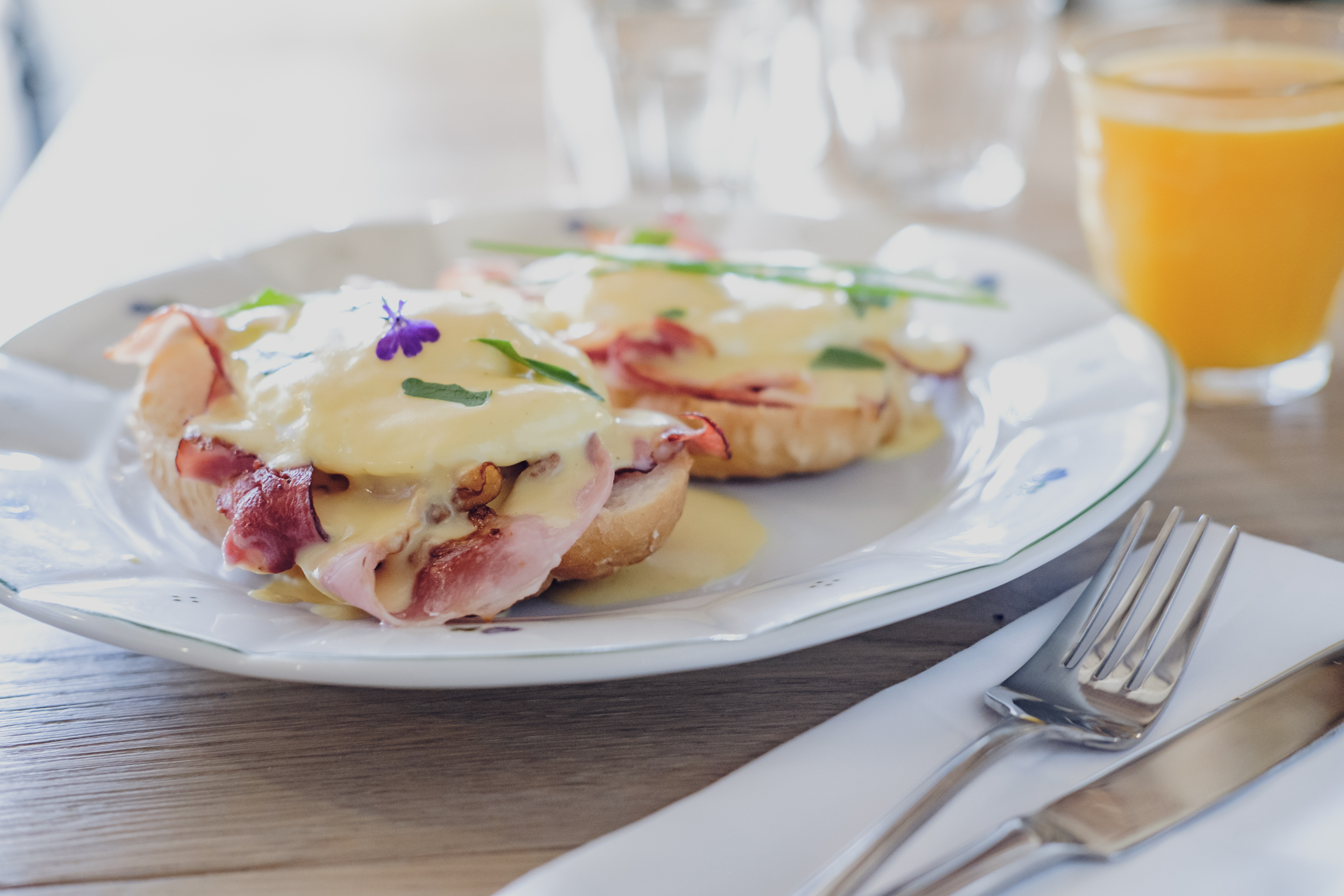 Eggs Benedict Eggs Benedict